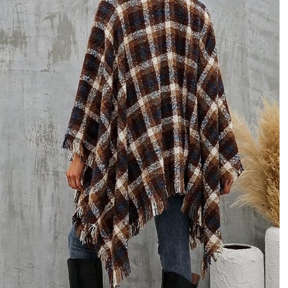 Womens Black Multi Buffalo Plaid Fringed Poncho Wrap OSFM - Picture 5 of 6